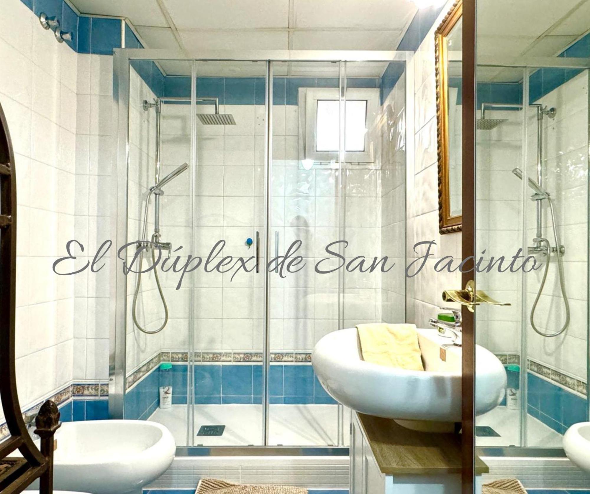 Apartament El Duplex De San Jacinto Sewilla Zewnętrze zdjęcie